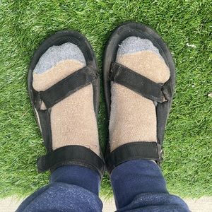Teva Sandals Men’s 9.5, all black